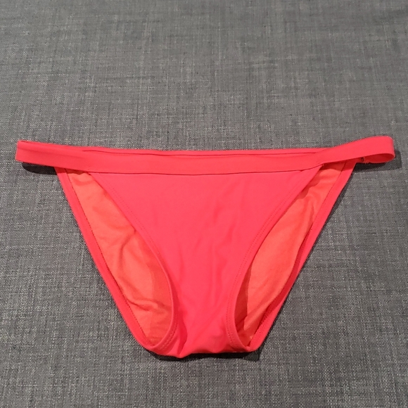 Express Bikini Bottom - Picture 1 of 3